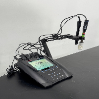 Thermo Scientific Orion VersaStar Pro Advanced Electrochemistry Meter image 0